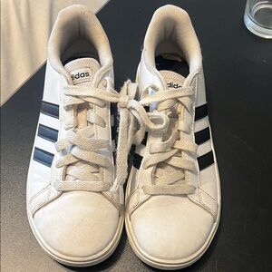 Kids adidas shoes size 3.5